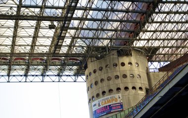 Milano san siro ya da giuseppe meazza Stadyumu Kulesi