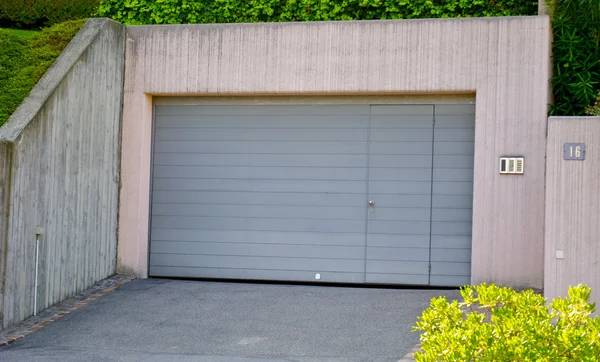 Garagem moderna — Fotografia de Stock