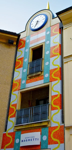 Dekorative Zeichnungen am Haus — Stockfoto