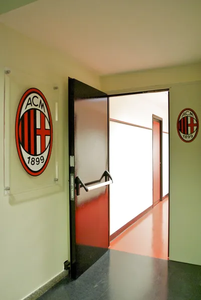 Ac Milan soyunma odasına giriş — Stok fotoğraf