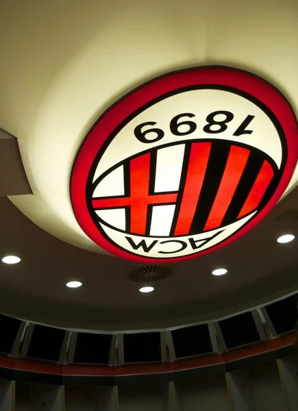 Symbol von AC Mailand auf dem Dach ihrer Umkleidekabine — Stockfoto