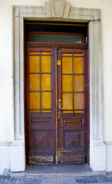 Stare drzwi dekoracyjne — Zdjęcie stockowe