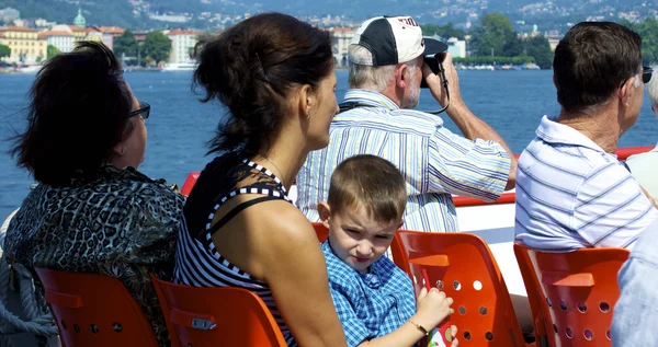 Turista na lodi — Stock fotografie