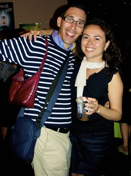 French Mexican couple during the holiday of Mexico in Paris — Stock Photo, Image