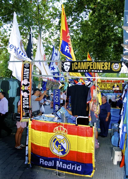 Real Madrid selling stuff — Stock Photo, Image