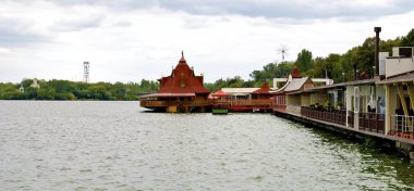 dnipropetrovsk, Ukrayna Nehri üzerinde Restoran