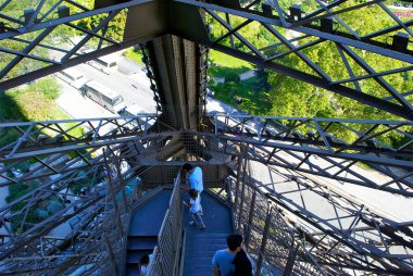 Eyfel Kulesi merdiven