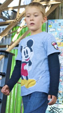 Eyfel Kulesi'ne tırmanmak