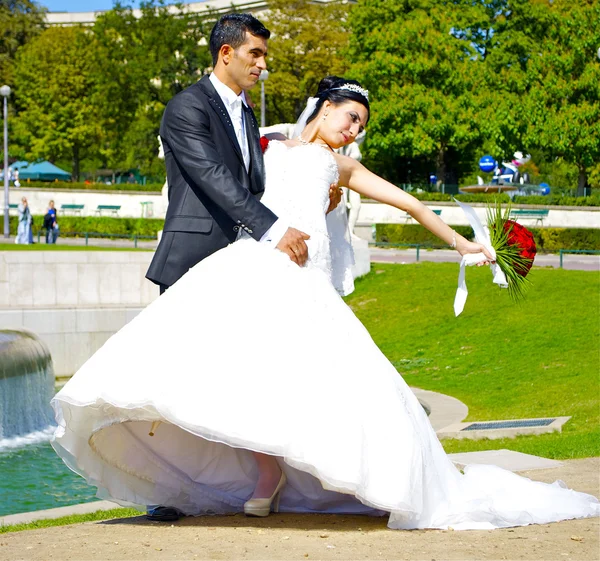 Imagem do casal que está se casando — Fotografia de Stock