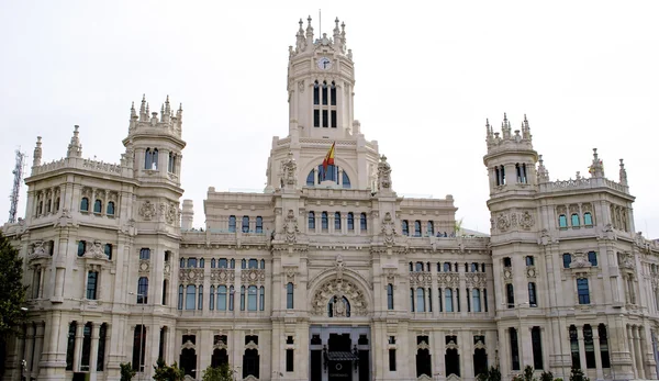 The post office building in Plaza de Cibeles Square in Madrid — Stock Photo, Image