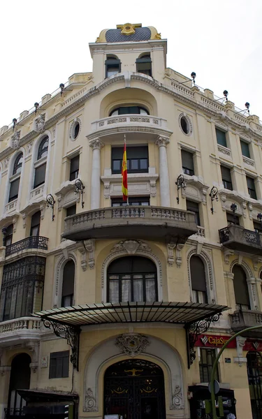 Mooie gevel in madrid, Spanje — Stockfoto