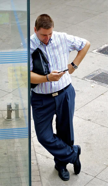 At the bus stop — Stock Photo, Image