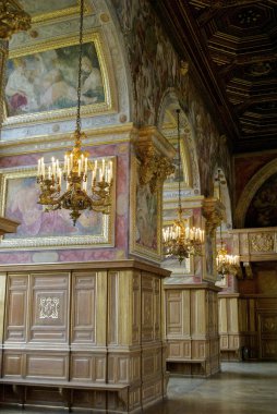 CASTLE FONTAINEBLEAU, ÎLE-DE-FRANCE, FRANCE