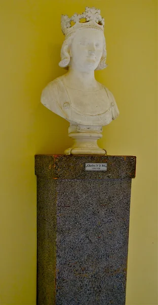 Пам'ятник розташований в палац Фонтенбло — стокове фото