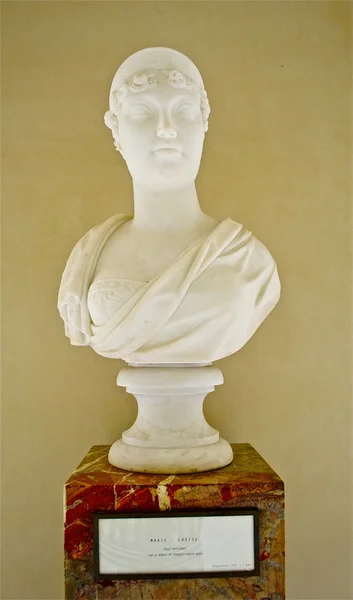 Pomnik znajduje się w pałacu fontainebleau — Zdjęcie stockowe