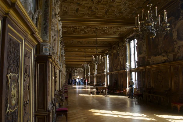 CASTLE FONTAINEBLEAU, ÎLE-DE-FRANCE, FRANCE: Image is taken inside of the Palace of Fontainebleau — Stock Photo, Image