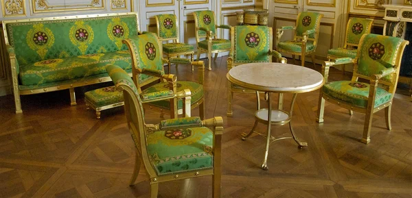 CASTLE FONTAINEBLEAU, ÎLE-DE-FRANCE, FRANCE: Image is taken inside of the Palace of Fontainebleau — Stockfoto