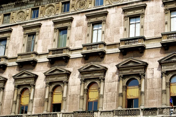 Schönes Gebäude in Mailand — Stockfoto