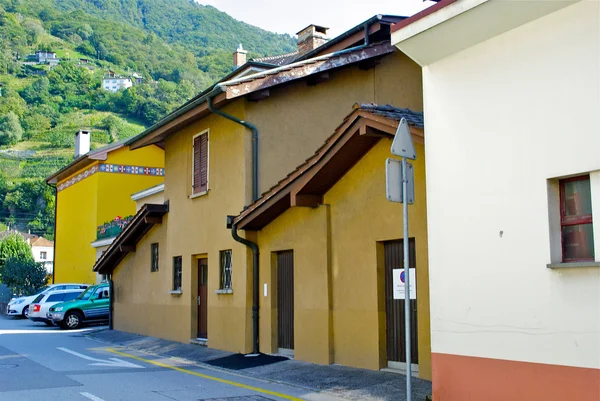 Häuser in der Schweiz — Stockfoto
