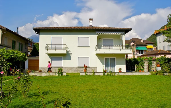 Huizen in Zwitserland — Stockfoto