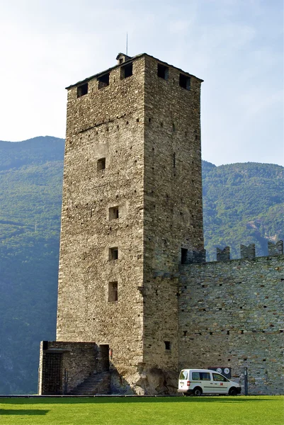 Partie du château de Bellinzona Montelbello, patrimoine mondial de l'UNESCO à Bellinzona, Suisse — Photo