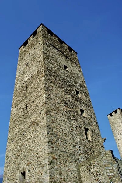 Vue du château de Bellinzona Montelbello, patrimoine mondial de l'UNESCO à Bellinzona, Suisse — Photo