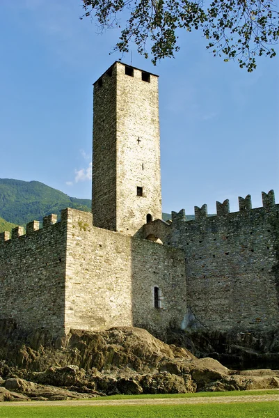 Partie du château de Bellinzona Montelbello, patrimoine mondial de l'UNESCO à Bellinzona, Suisse — Photo