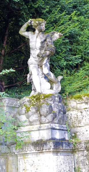 Pomnik w parc de saint-cloud, Paryż, Francja — Zdjęcie stockowe