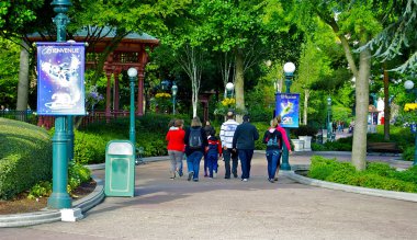 disneyland üzerinde yürüme