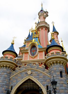 disneyland Paris uyku güzellik kalede bir parçası