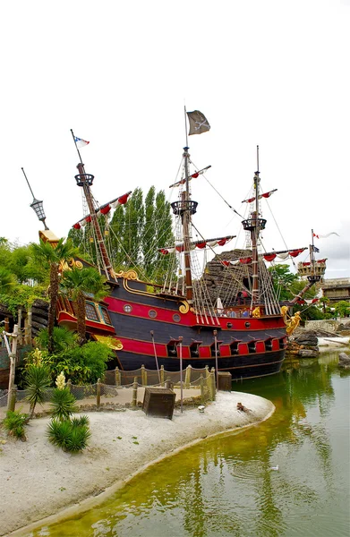 El barco pirata de Peter Pan — Foto de Stock