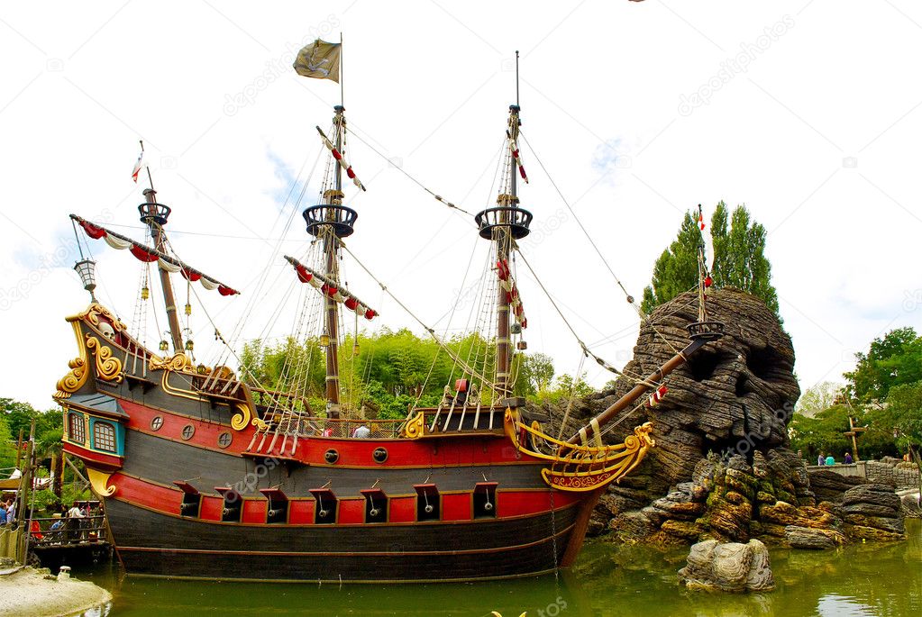 Barco pirata de peter pan sale