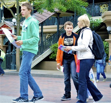 disneyland ile haritalar