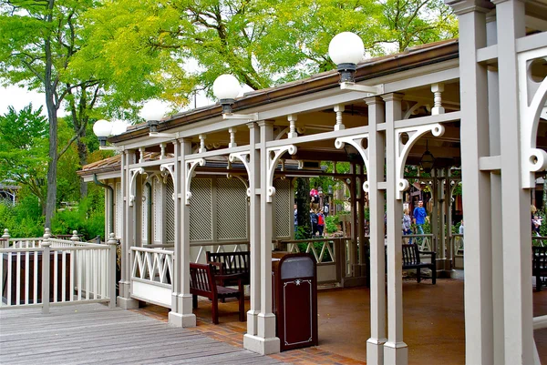 Decorative pier in the Disneyland — Stockfoto