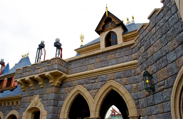 Torre del Castillo de la Bella Durmiente en el Disneylandia de París —  Fotos de Stock