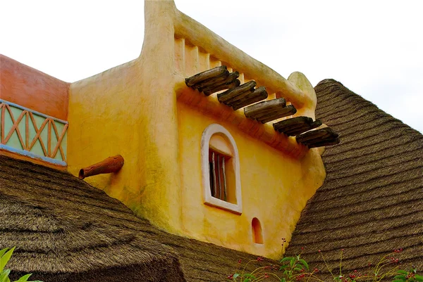 Dekorativa hus i arabisk stil i disneyland — Stockfoto