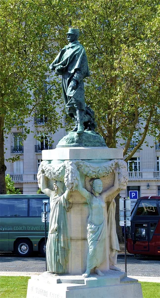 Paris'te Anıtı — Stok fotoğraf