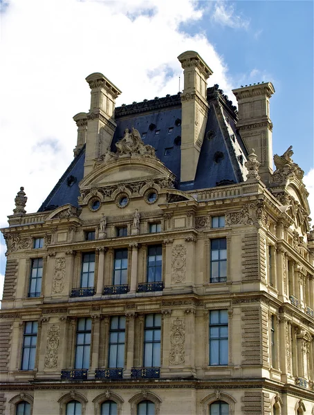 Parte del Louvre, París, Francia — Foto de Stock