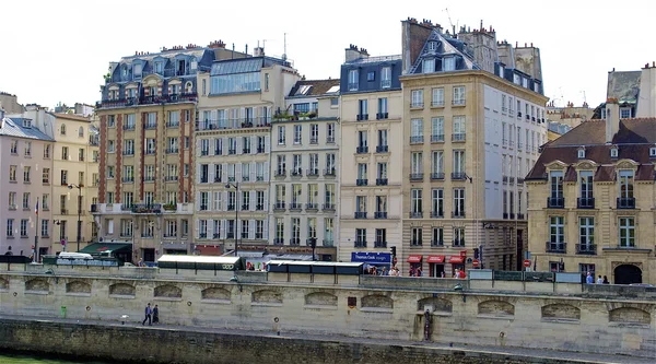 A párizsi építészet — Stock Fotó