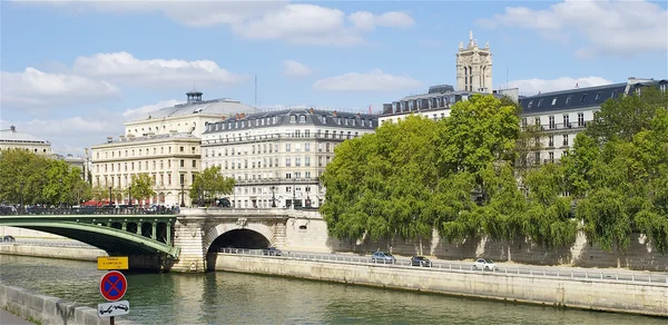 Pont notre-dame, notre dame brug, paris, Frankrijk — Stockfoto