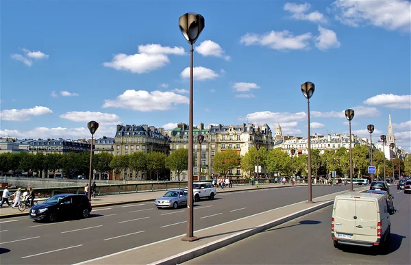 Brodge over Seine — Stock Photo, Image