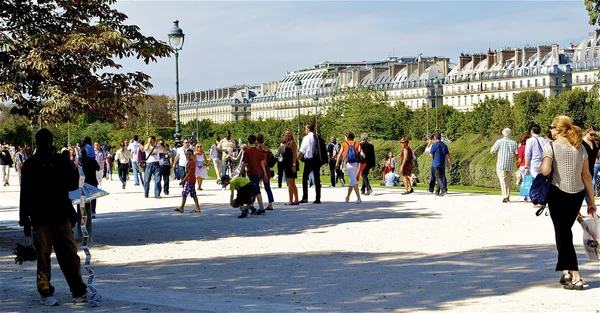 Pěšky přes park — Stock fotografie