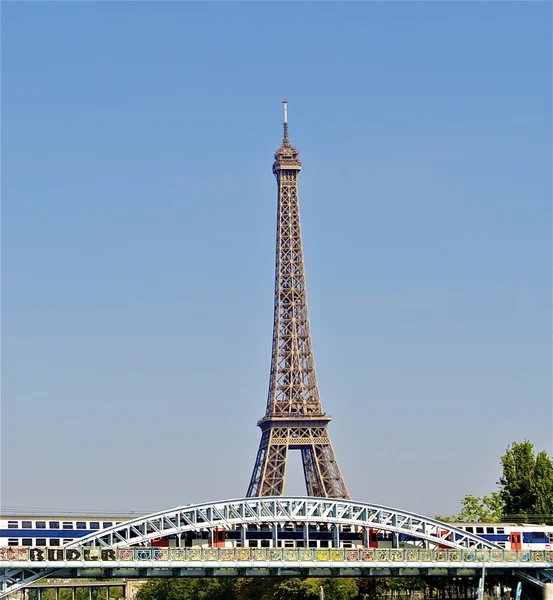 Eiffel tower in Paris over the bridge — Stock Photo, Image