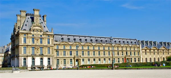 Louvre museun, Paris, Frankrike – stockfoto