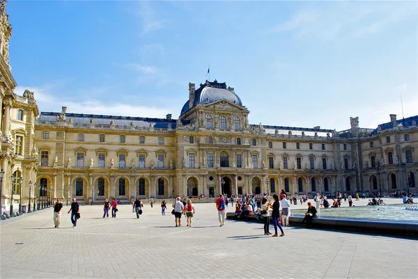 Louvremuseum, Parijs, Frankrijk — Stockfoto