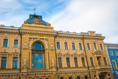 saint Petersburg baroco tarzı binada