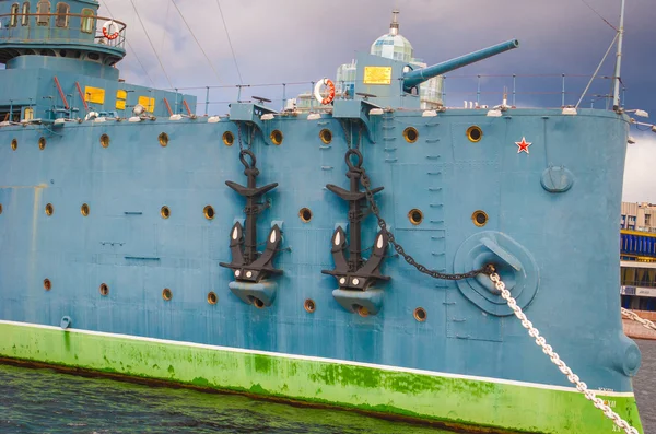 Anchors of the Aurora cruiser — Stock Photo, Image