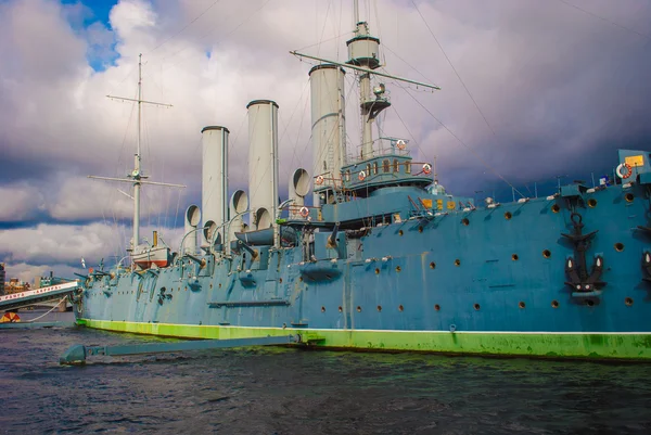 Cruiser Aurora in Saint Petersburg — Stock Photo, Image