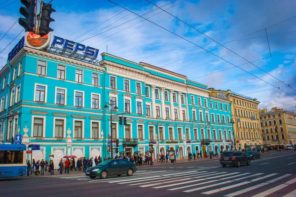 Nevskiy Caddesi üzerinde Binası — Stok fotoğraf