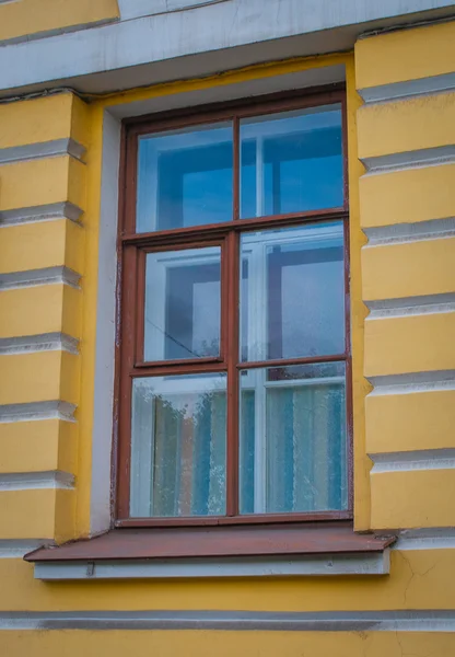 Fenêtre du bâtiment en Russie — Photo